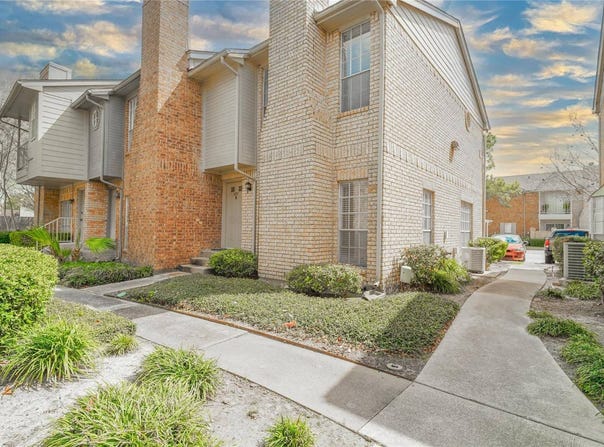 1515  Sandy Springs Road, Houston, TX 77042