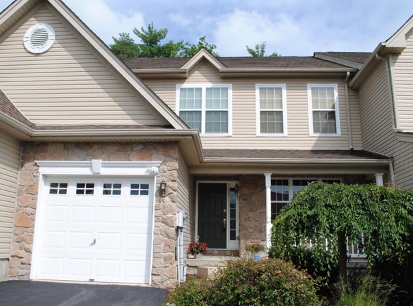 1704 Big Ridge Drive, East Stroudsburg, PA 18302