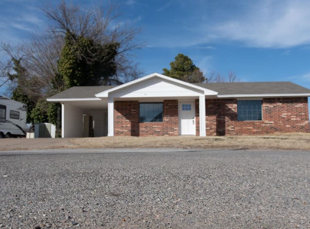 321 E 5th, Watonga, OK 73761