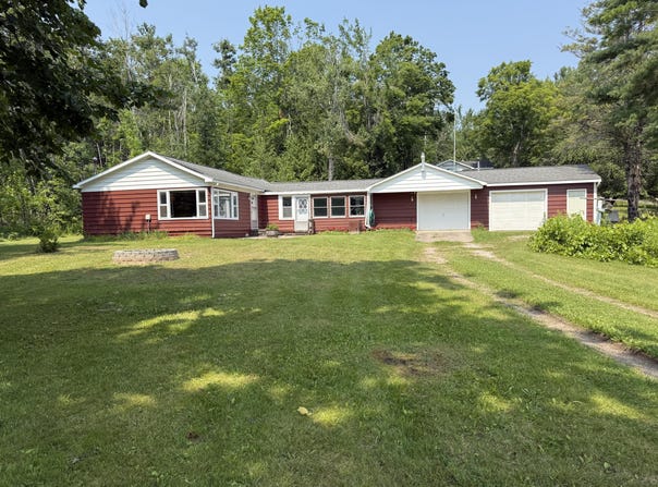 4067 N Straits Highway, Cheboygan, MI 49721