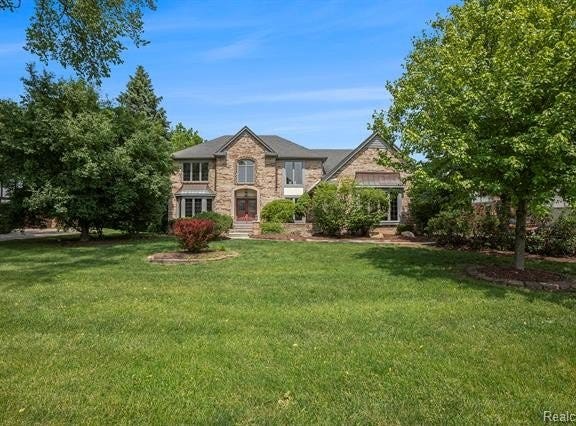 1717 Brandywine Drive, Bloomfield Hills, MI 48304