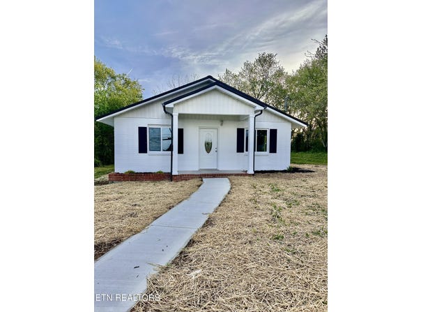 7830 Brickyard Rd, Powell, TN 37849