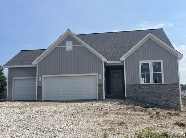 N101w16765 Gunflint Trl, Germantown, WI 53022