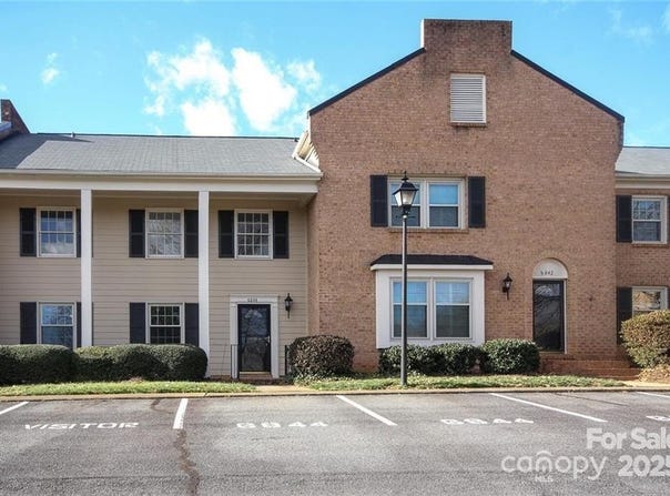 6844 Dumbarton Drive, Charlotte, NC 28210