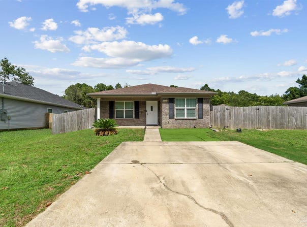 2188 Janet St, Navarre, FL 32566
