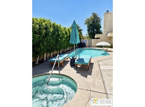 1598 N Kaweah Rd, Palm Springs, CA 92262