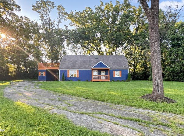 10527 Fairview Ave, Jeffersontown, KY 40299
