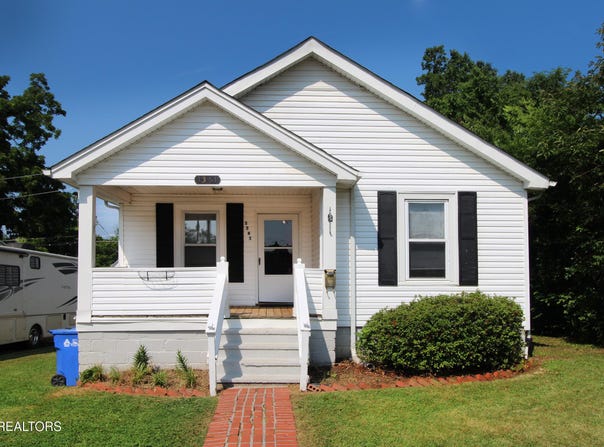 1361 Dalton St, Alcoa, TN 37701