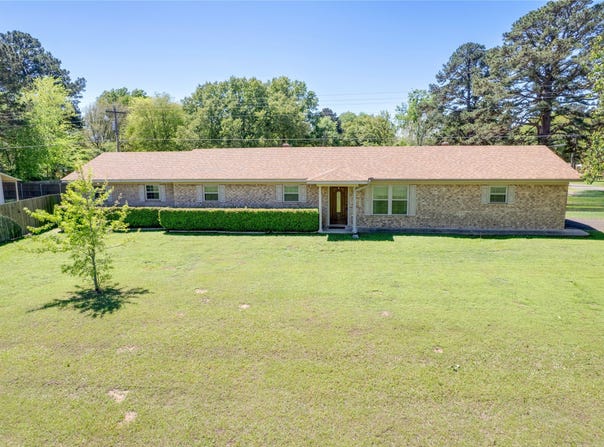 100 Madison Drive, Longview, TX 75603