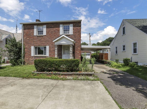 1444 N Columbus Street, Lancaster, OH 43130