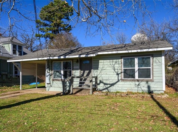 1023 W Bullock Street, Denison, TX 75020