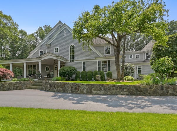 6 Winthrop Hills, Weston, CT 06883