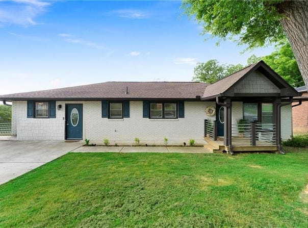 23 Jones Street SE, Cartersville, GA 30120