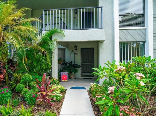 1223 Commonwealth Cir, NAPLES, FL 34116
