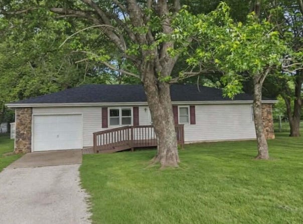 218 Schultz Street, Fordland, MO 65652