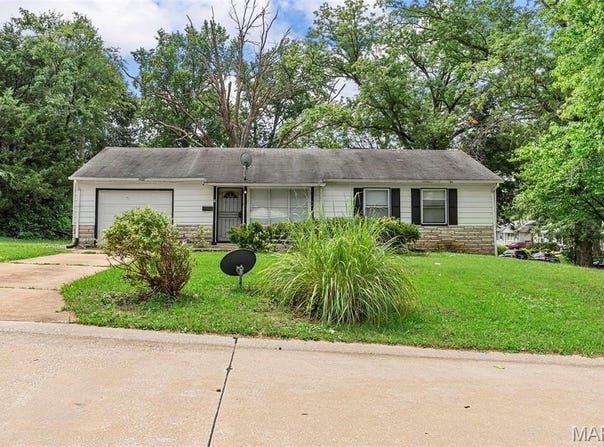1700 Dellwood Court, Unincorporated, MO 63136