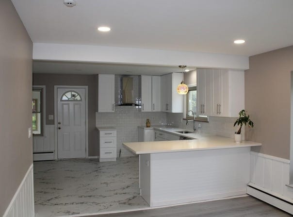2906 Syracuse Street, Dearborn, MI 48124