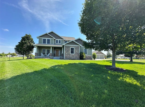 1821 Millstream Court, Winterset, IA 50273