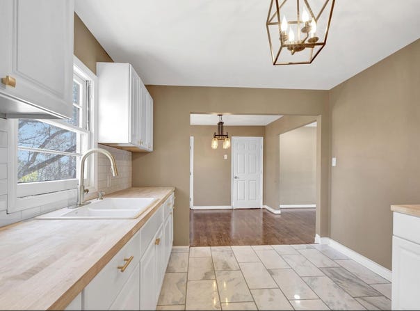 2413 2ND STREET, CENTER POINT, AL 35215