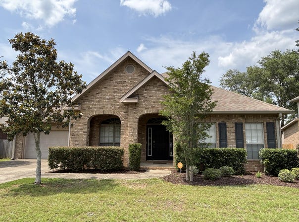 222 Paradise Palm Circle, Crestview, FL 32536