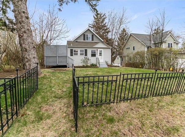 724 1st Avenue NW, New Brighton, MN 55112