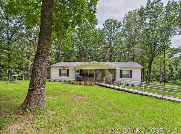 850 Pea Ridge Road, Brumley, MO 65017