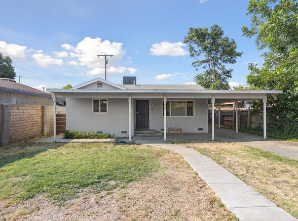 425 E Parker Court, Visalia, CA 93291