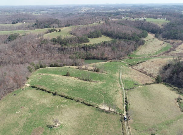 9999 River Hill Road, East Bernstadt, KY 40729