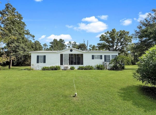 303 Canning Dr, Wewahitchka, FL 32465