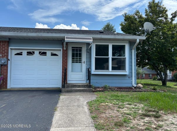 10 Lafayette Drive, Whiting, NJ 08759