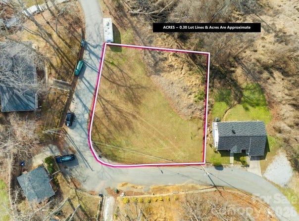 434 Arlington Circle NW, Lenoir, NC 28645