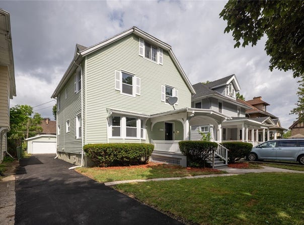 39 Rugby Avenue, Rochester, NY 14619