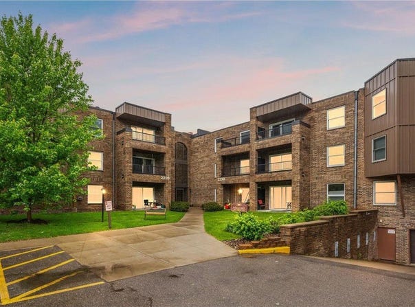 2230 Midland Grove Road, Roseville, MN 55113