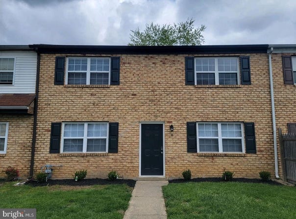 8 RAVEN Turn, NEWARK, DE 19702