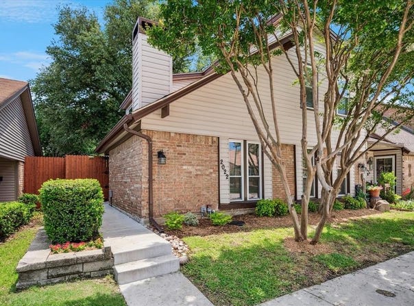 2022 Clubridge Drive, Carrollton, TX 75006