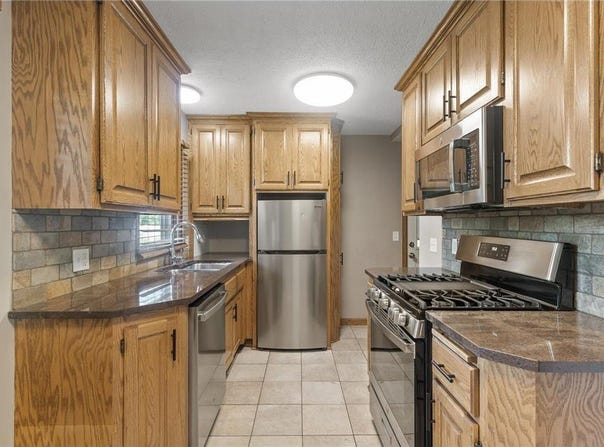 5107 Corvallis Avenue N, Crystal, MN 55429