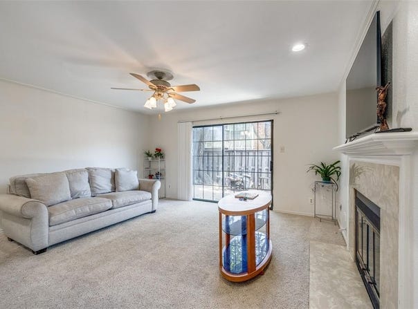 2720 Copper Creek Drive, Arlington, TX 76006