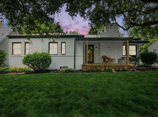 5 Whitaker Dr Drive, London, OH 43140