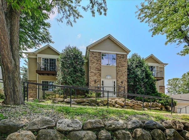 2822 Cimarron Trail, Madison, WI 53719