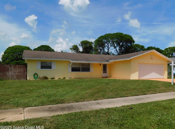 220 Maureen Avenue, Merritt Island, FL 32953