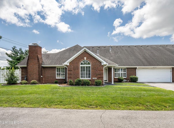 10602 Avenel Ct, Louisville, KY 40291