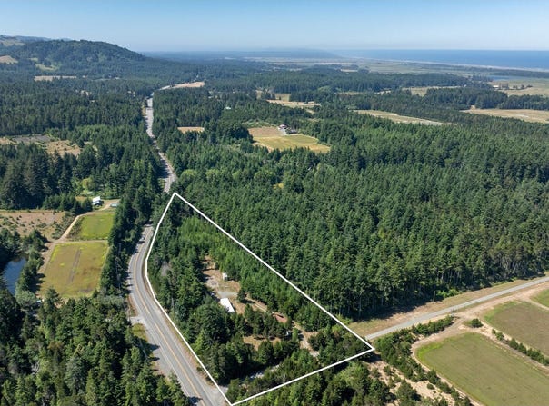 45746 HIGHWAY 101, Bandon, OR 97411