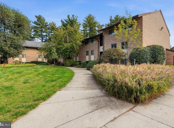 18816 WALKERS CHOICE Road, MONTGOMERY VILLAGE, MD 20886