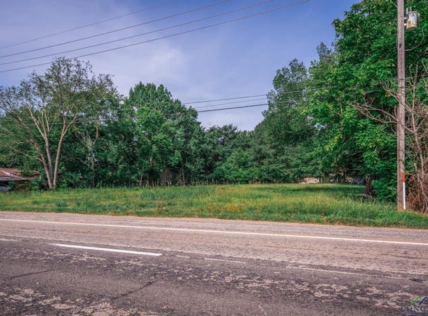 1409 US HWY 271 N, Gilmer, TX 75644