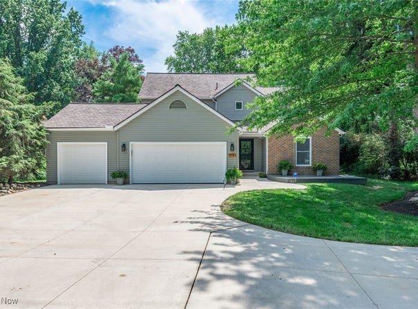 30143 Lake Road, Bay Village, OH 44140