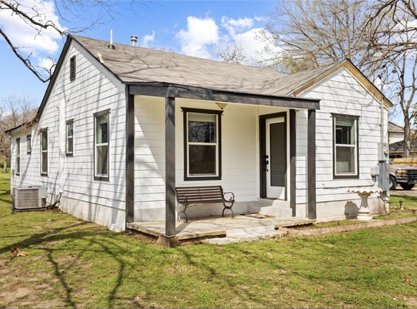 1104 Perry RD, Austin, TX 78721
