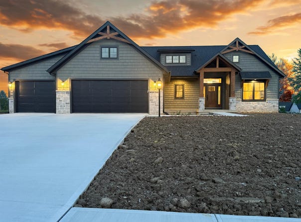 670 Gatcombe Run, Fort Wayne, IN 46845