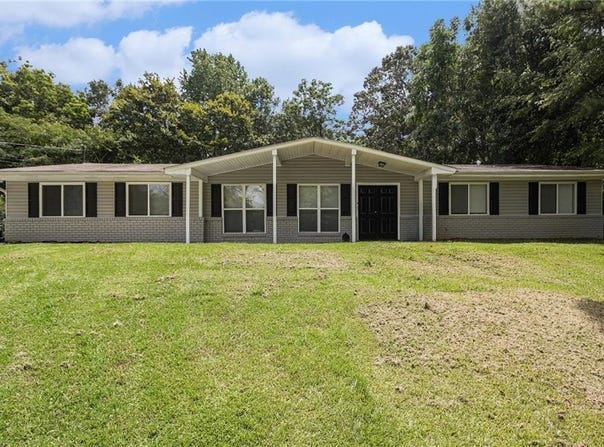 130 Wallace Gray Circle, Newnan, GA 30263