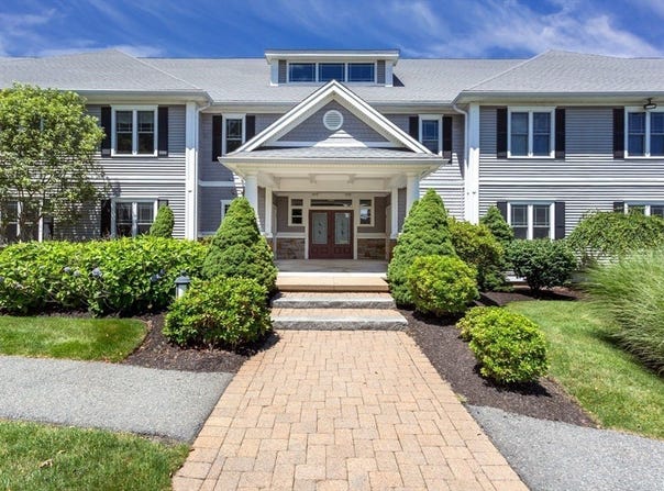 913 Eagles Nest Way, Franklin, MA 02038