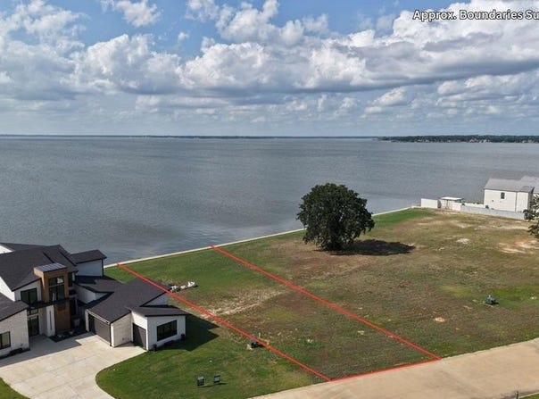 108 Mary CT, Gun Barrel City, TX 75156